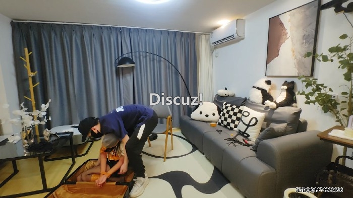 222431pyod2yonynffoc24.jpg