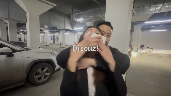 224207sblz4xd4a764949l.jpg