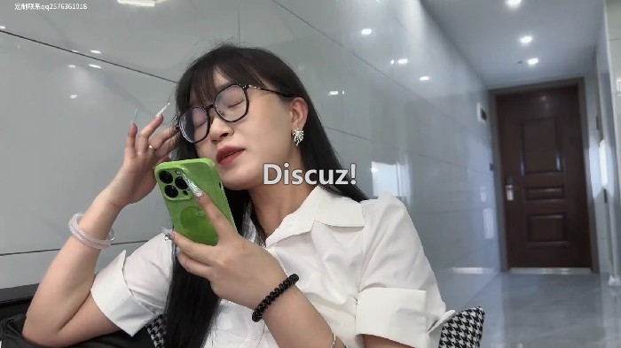 234756di8iny7ihszisoic.jpg